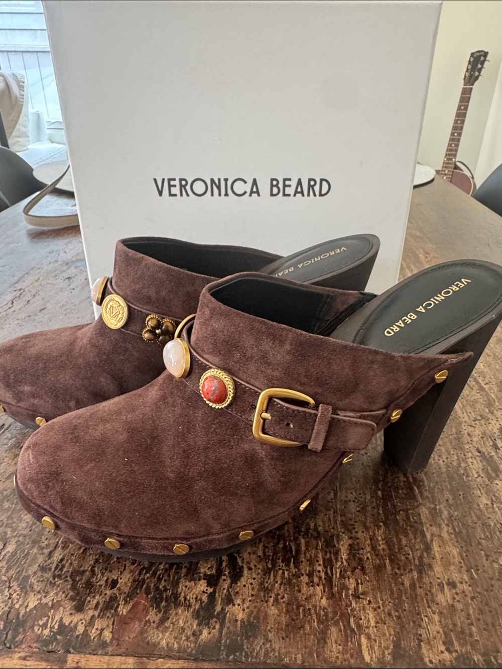 ⭐️NIB Veronica Beard ‘Gianna Charms’ Suede Clogs With box and Dust Bag ⭐️